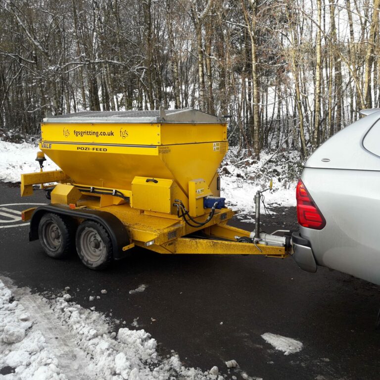 FSG Agri trailed gritter